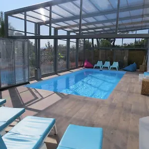 Hébergement de vacances 12 Pers Climatisée, Piscine Chauffée Couverte Ou Non,2km Mer, Golf, Jardin, Anglet